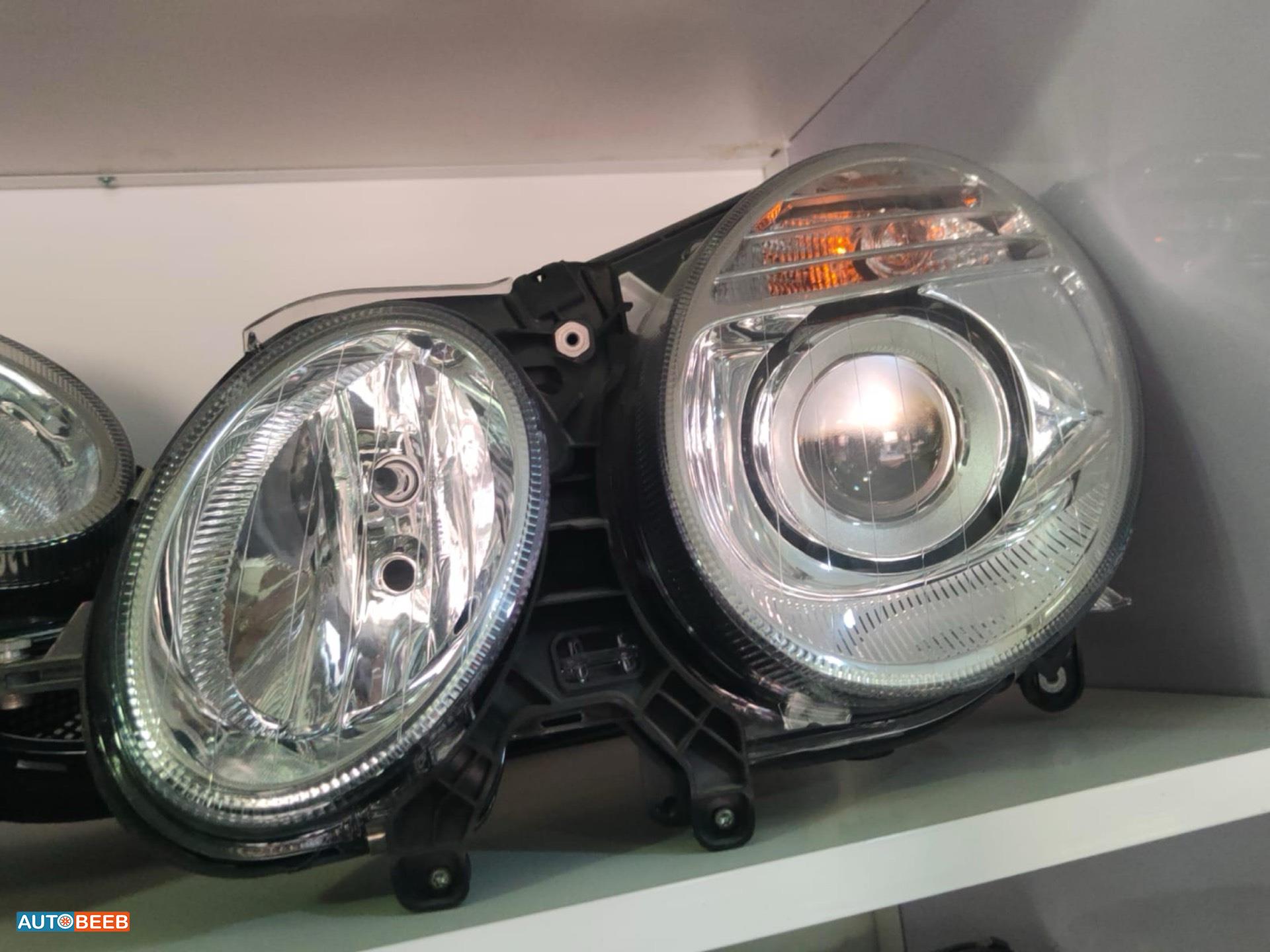 Lights Front light Mercedes Benz E200