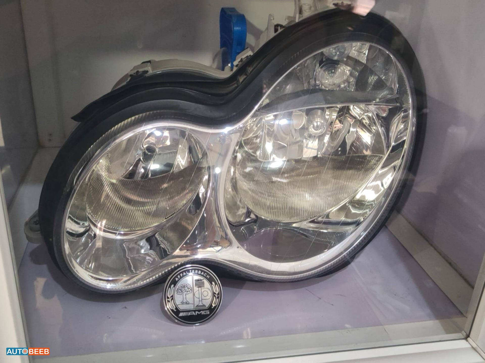 Lights Front light Mercedes Benz C200