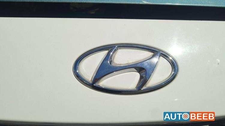 Body  Emblems Hyundai kona