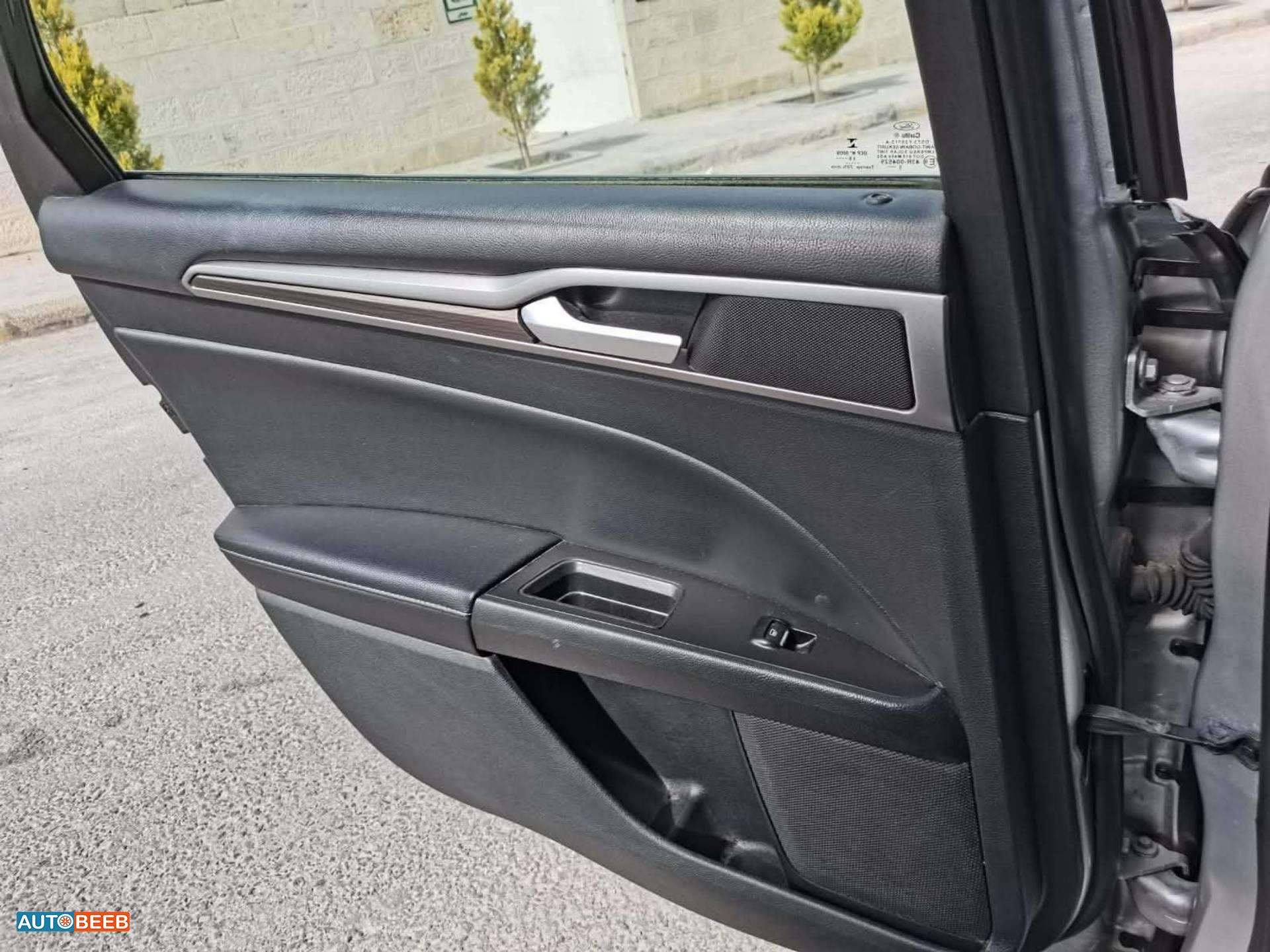 Ford Fusion 2019
