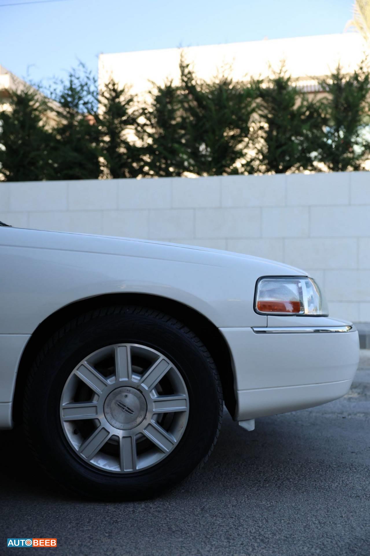 Lincoln Town Car 2007
