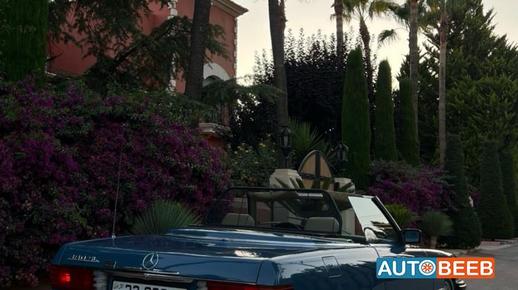Mercedes Benz SL300 1983