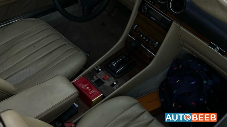 Mercedes Benz SL300 1983