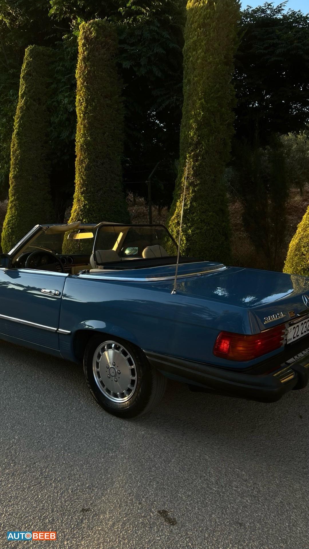 Mercedes Benz SL300 1983