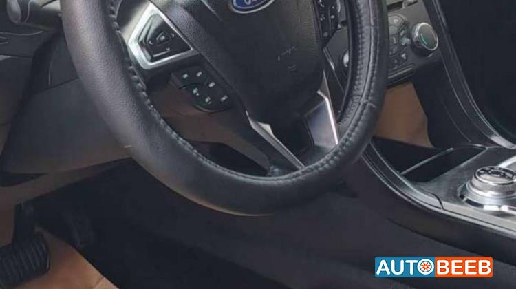 Ford Fusion 2017