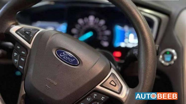 Ford Fusion 2017