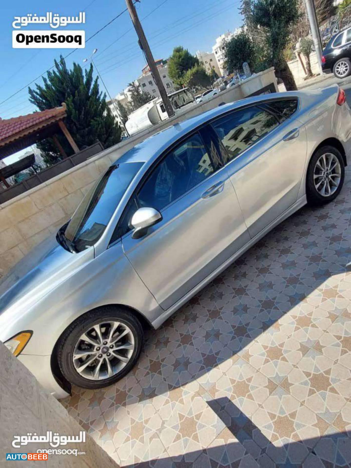 Ford Fusion 2017