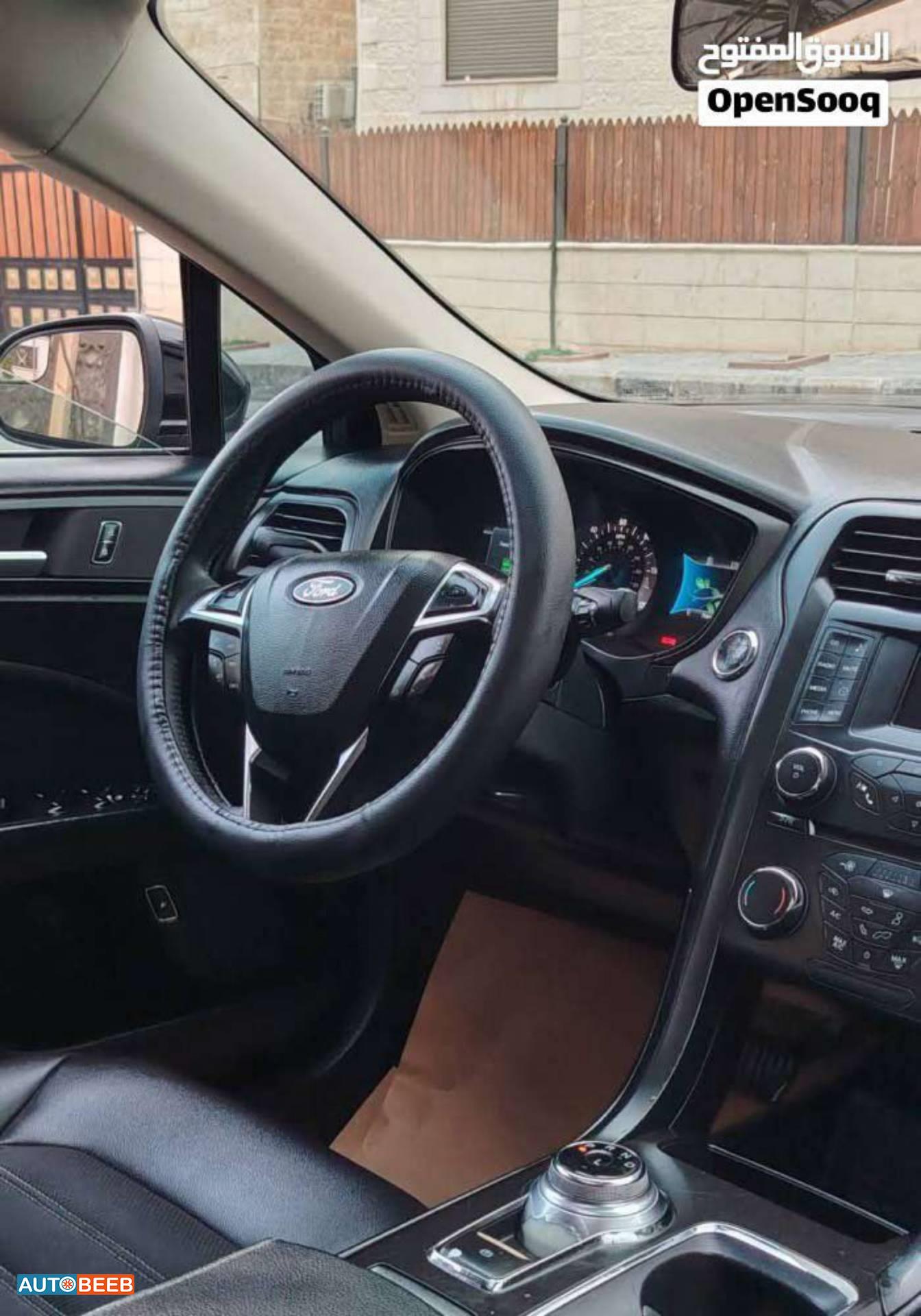Ford Fusion 2017