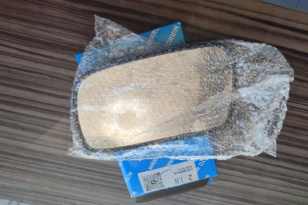 Body  Glass KIA Sephia