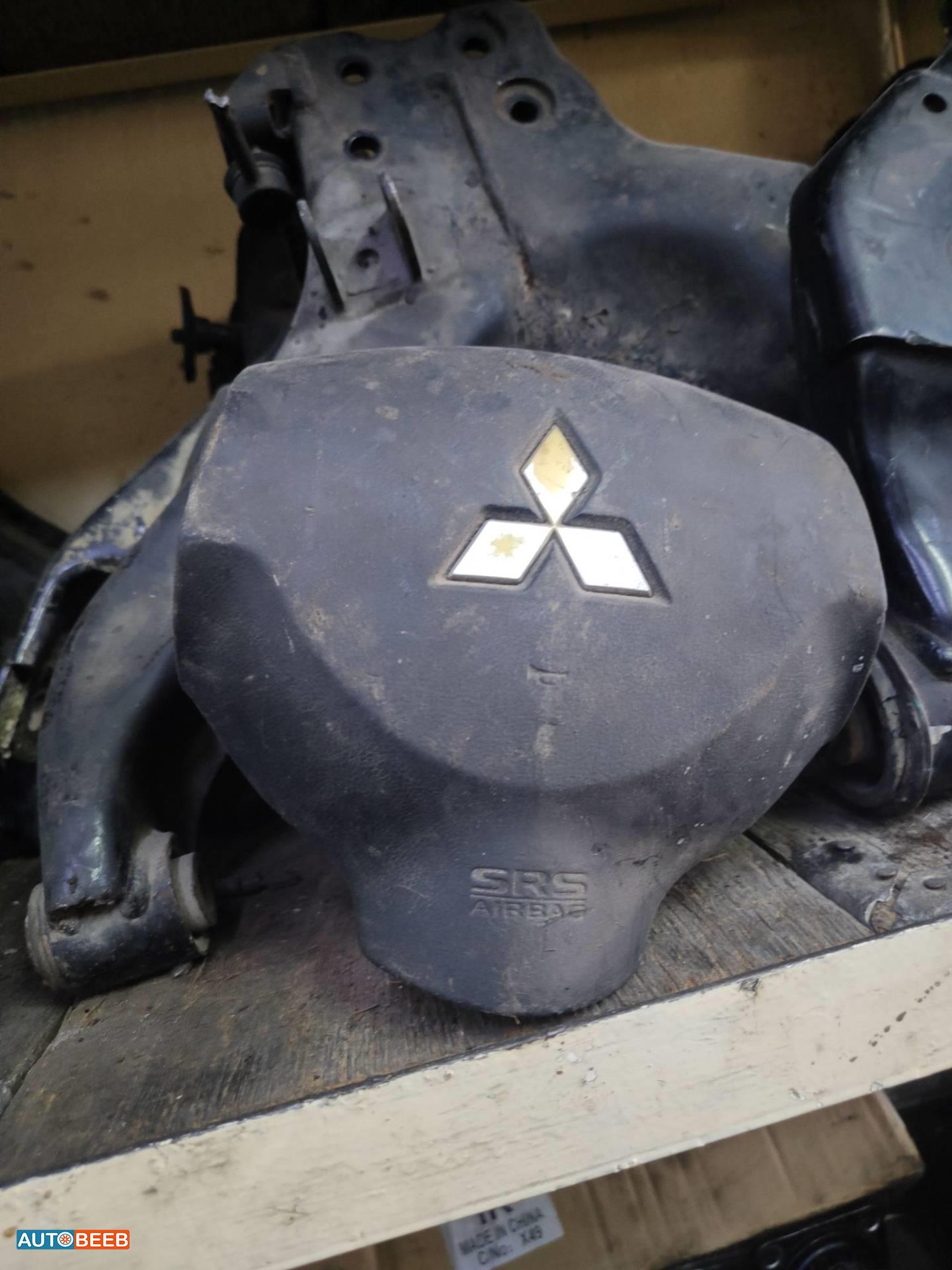 Cabin  Steering Wheel Mitsubishi L200