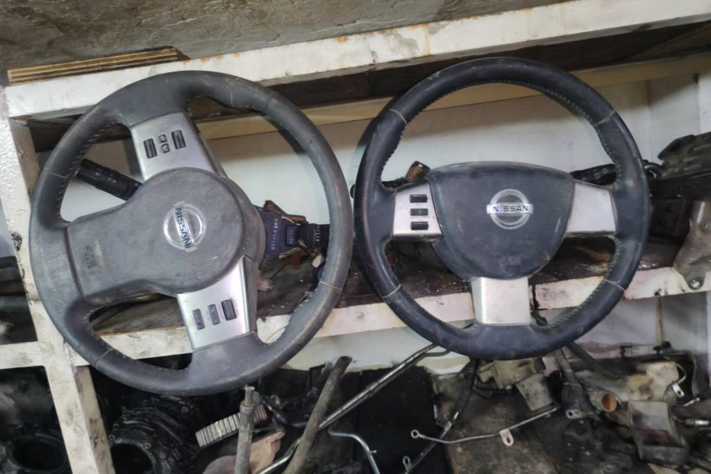 Cabin  Steering Wheel Nissan Navara