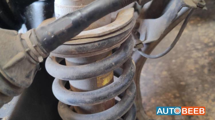  Shock Absorber Nissan Navara