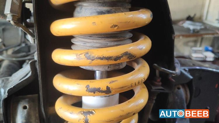  Shock Absorber Mitsubishi L200