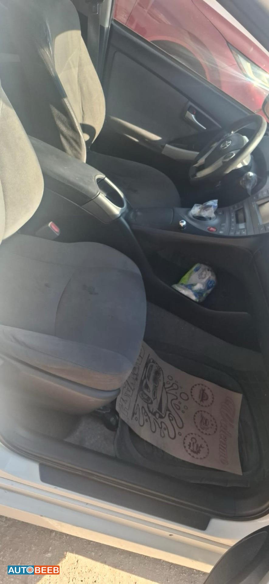 Toyota Prius 2015