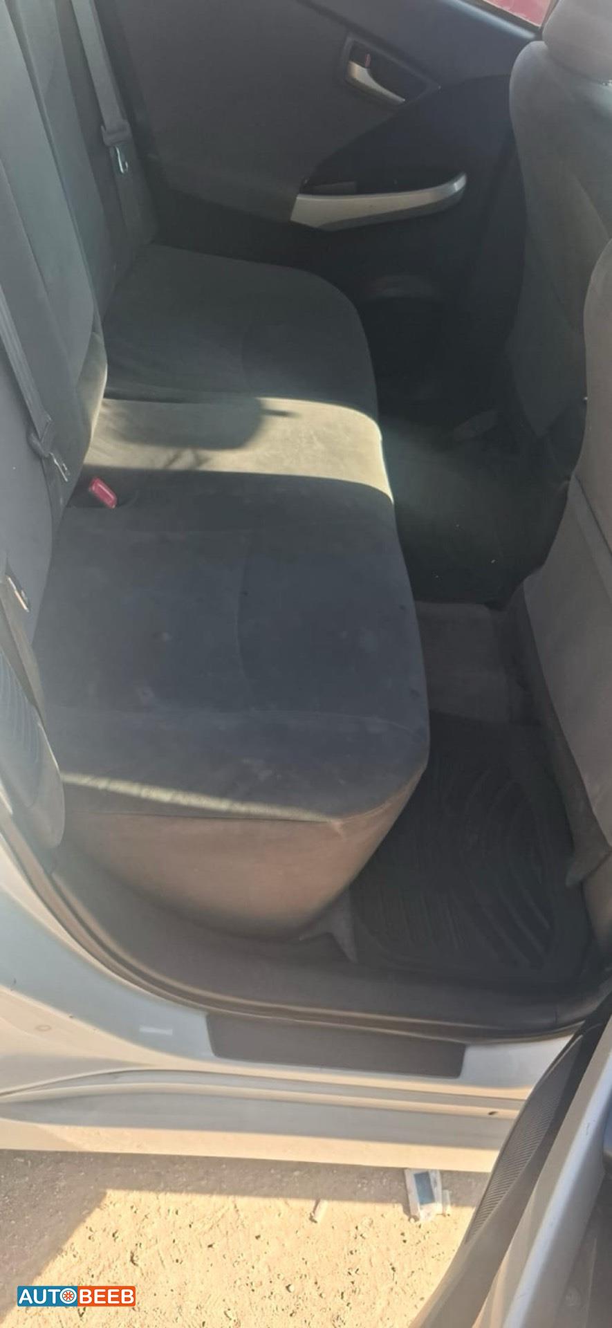 Toyota Prius 2015