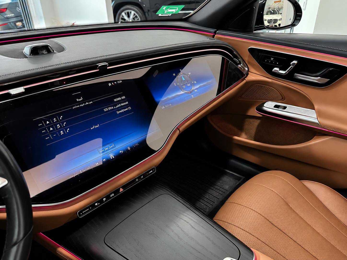 مرسيدس بنز E300 2025