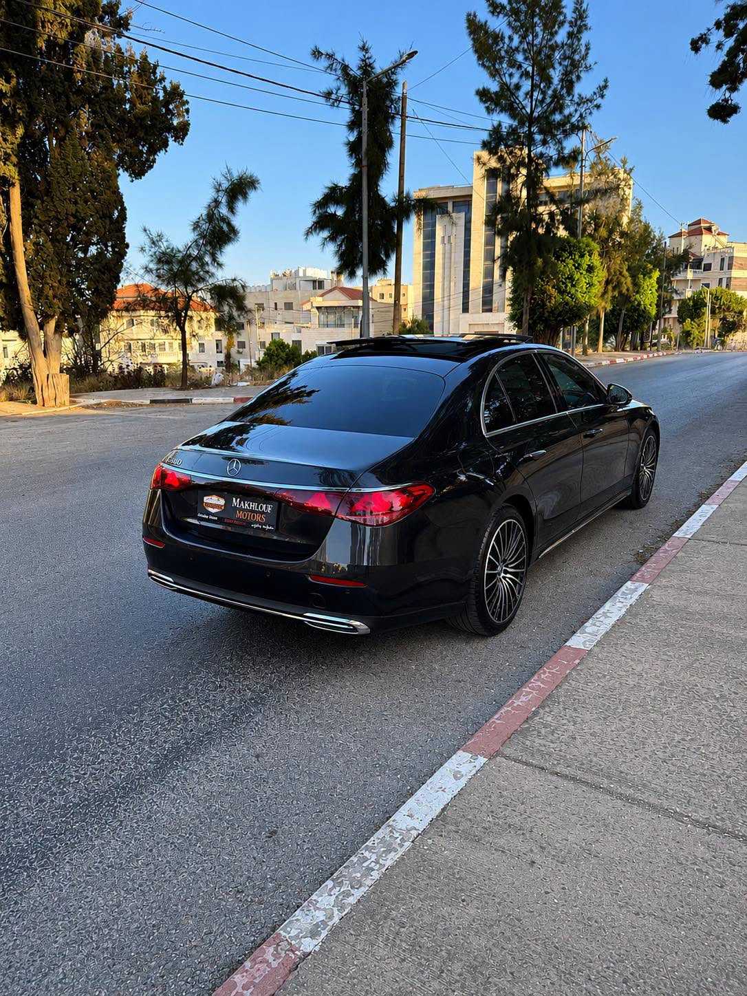 مرسيدس بنز E300 2025