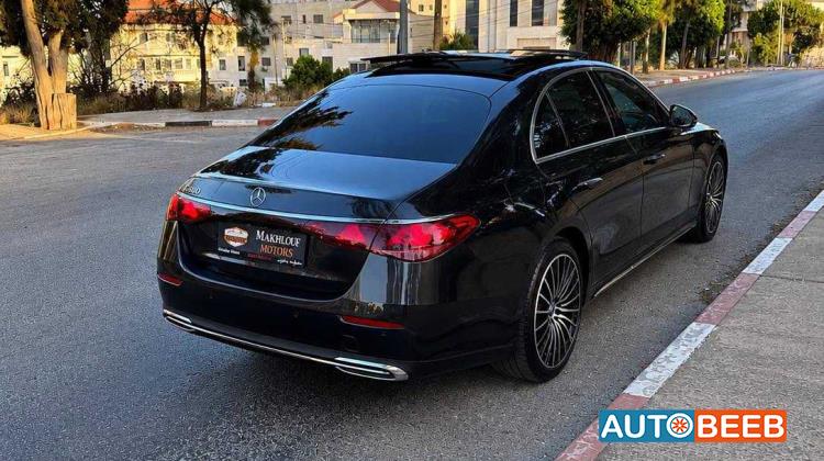 مرسيدس بنز E300 2025
