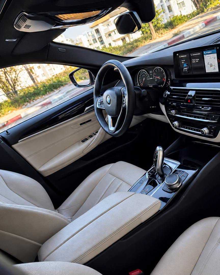 بي ام دبليو 530e 2018