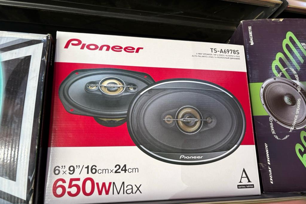 سماعات بايونير 650w