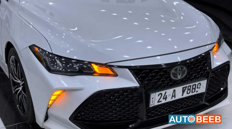 تويوتا افالون 2019
