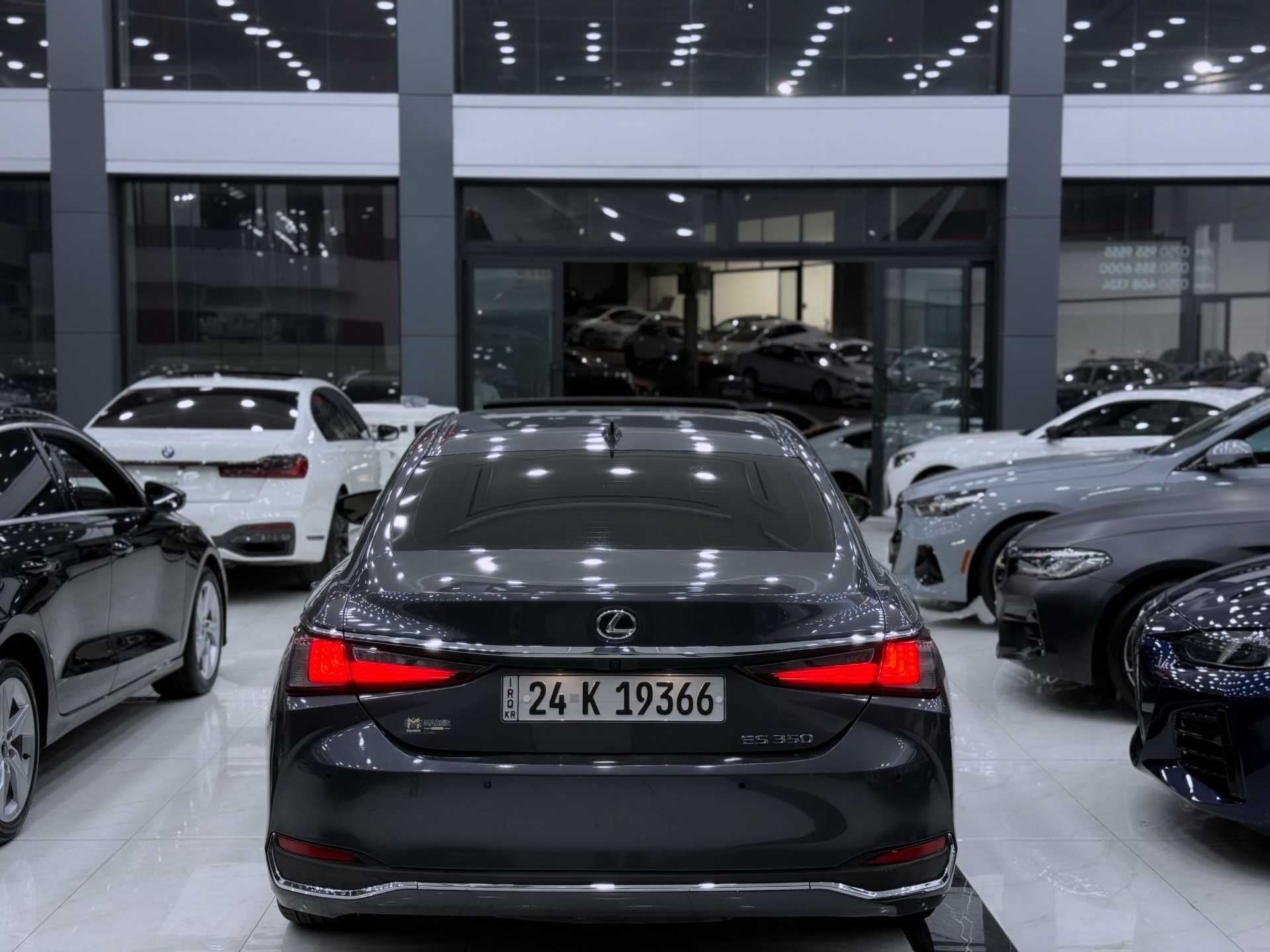 Lexus ES350 2023