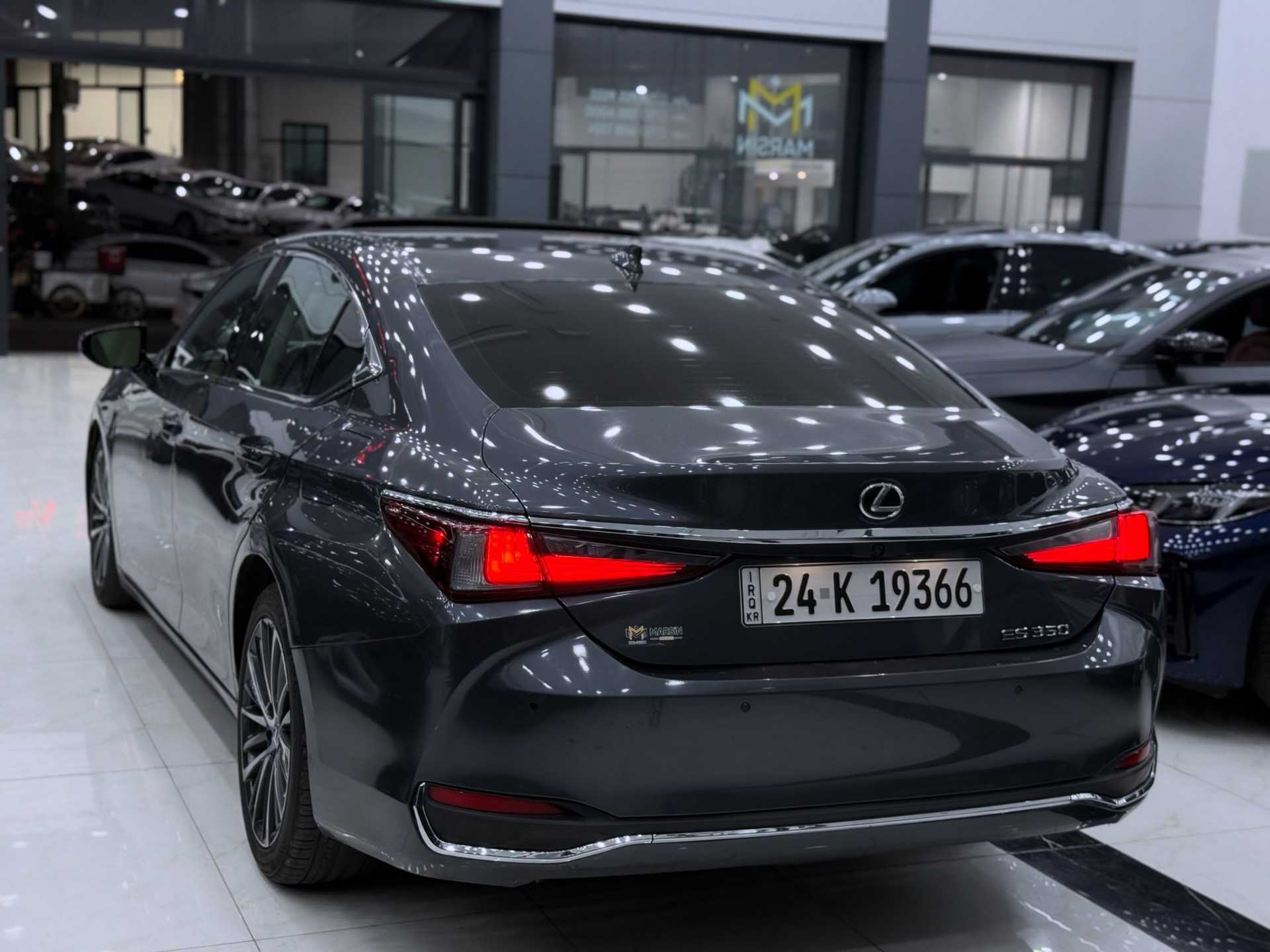 Lexus ES350 2023