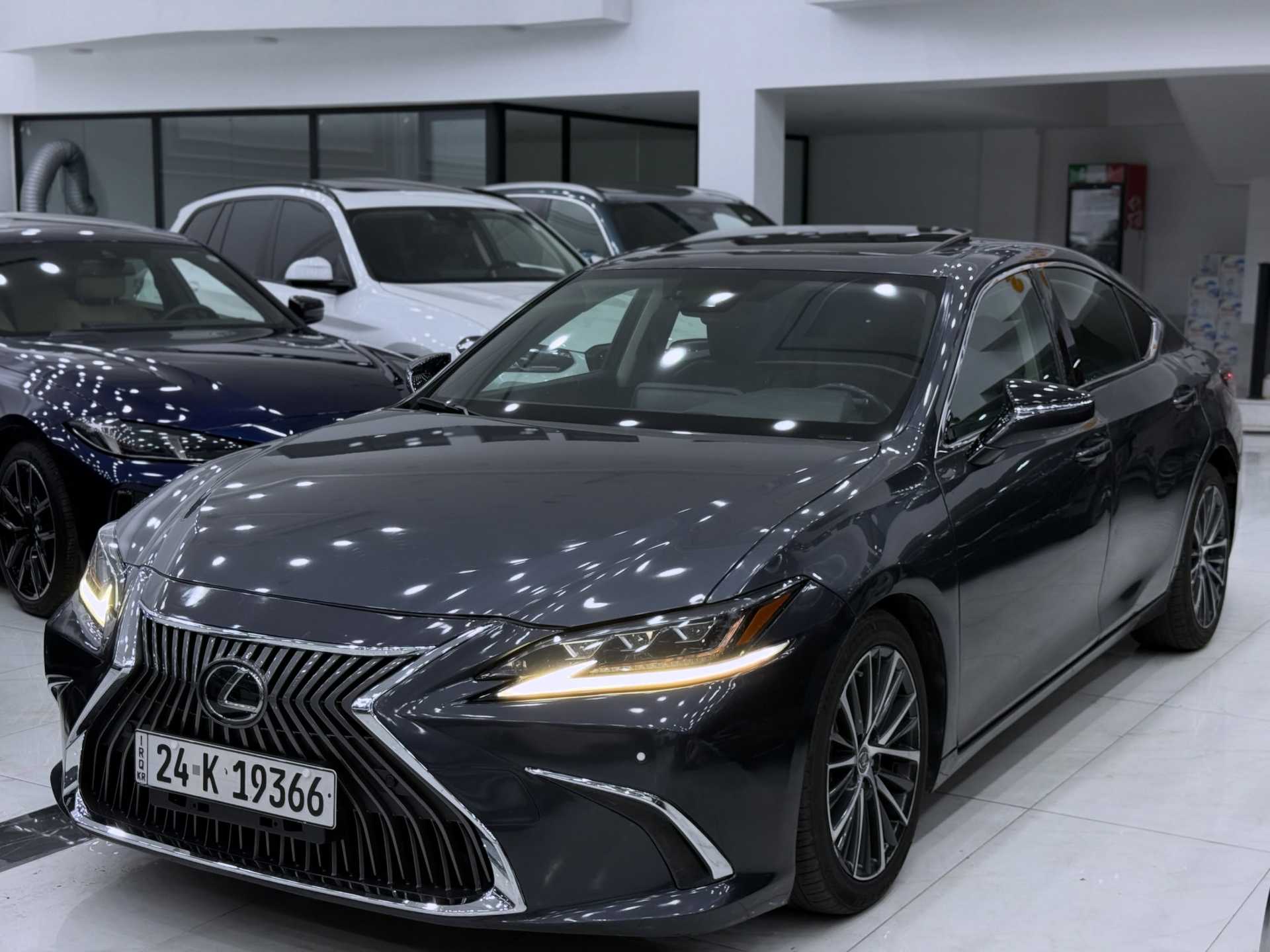 Lexus ES350 2023