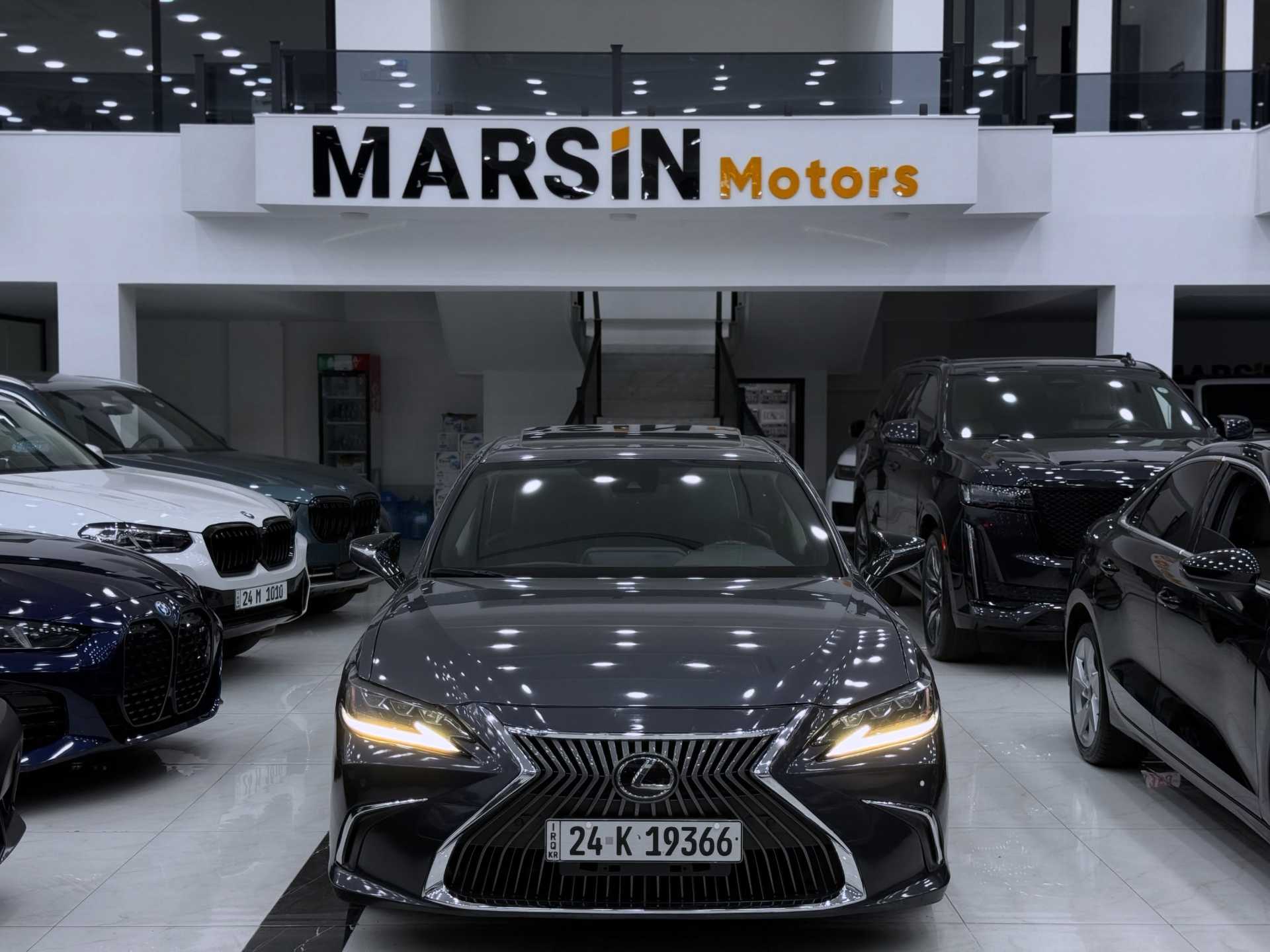 Lexus ES350 2023