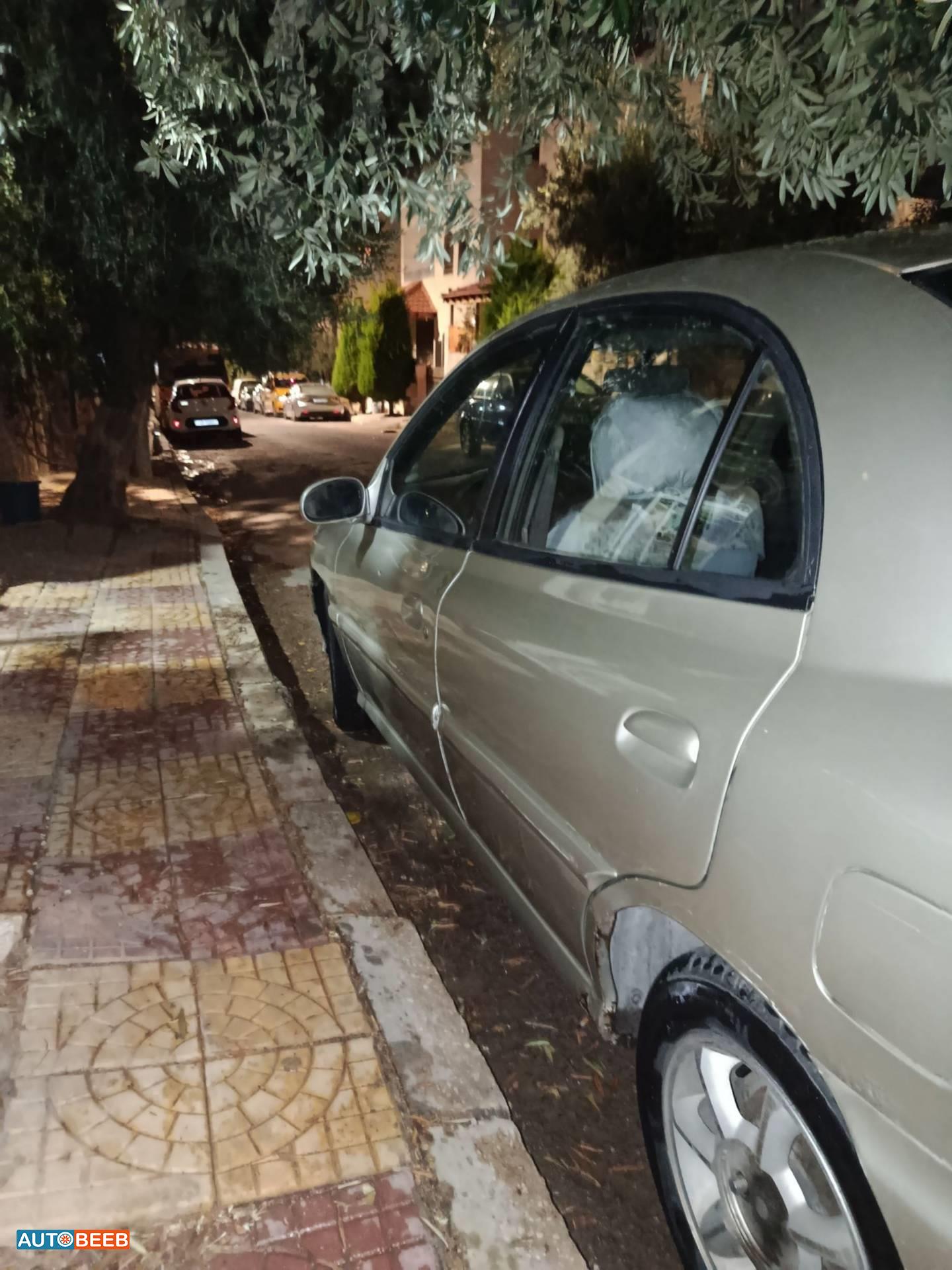 KIA Rio 2000