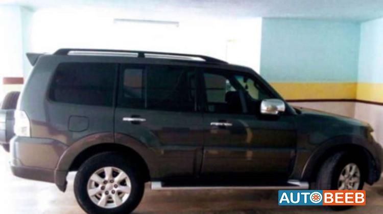 Mitsubishi Pajero 2012