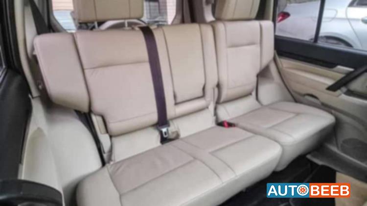 Mitsubishi Pajero 2012