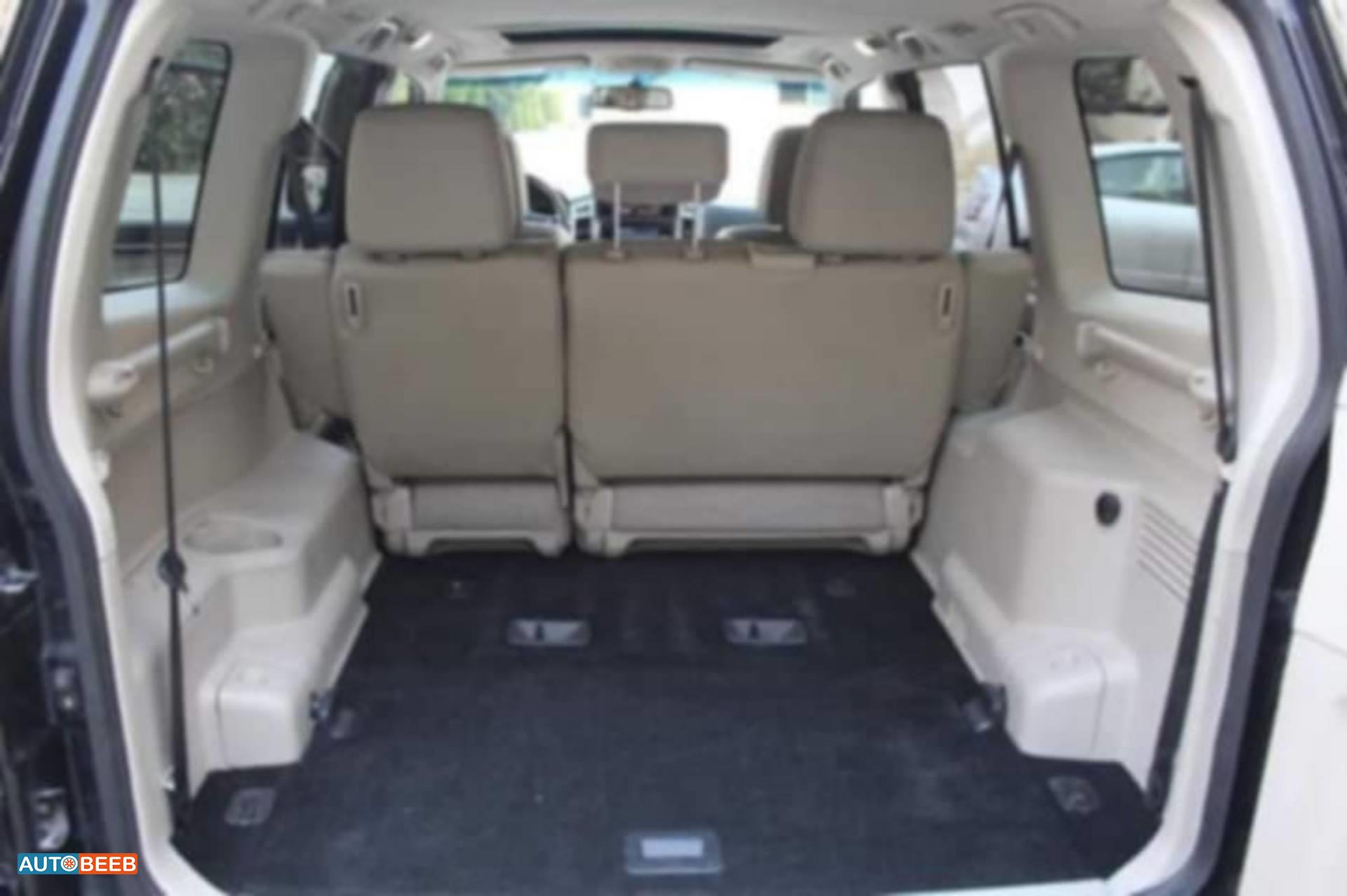 Mitsubishi Pajero 2012