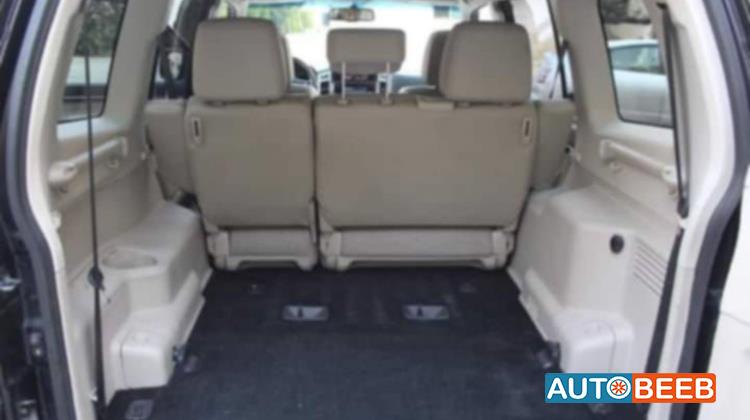 Mitsubishi Pajero 2012