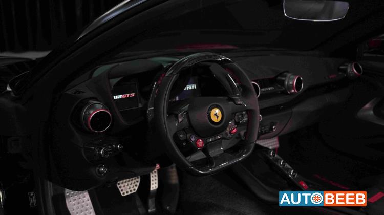 Ferrari 812 2023