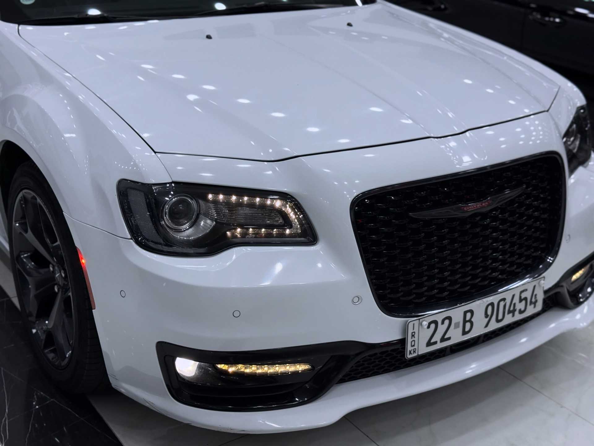 Chrysler 300 2023