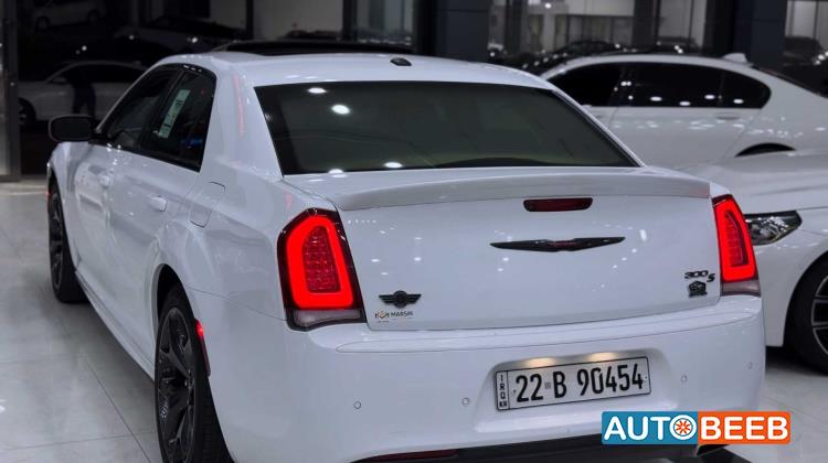 Chrysler 300 2023