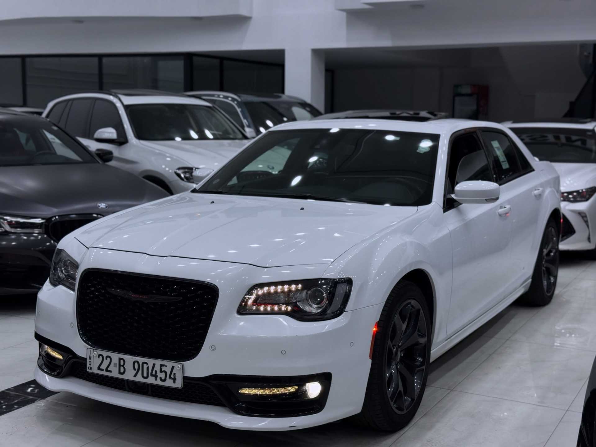 Chrysler 300 2023