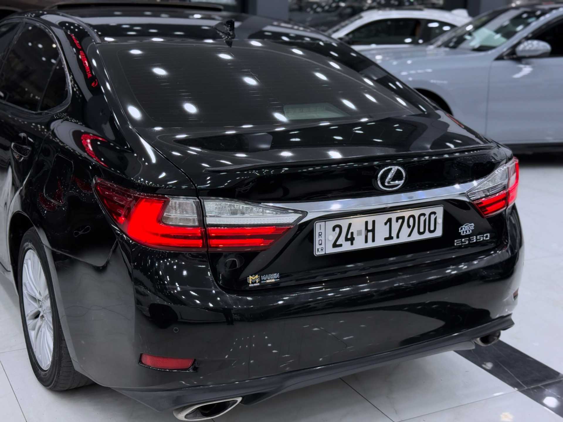 Lexus ES350 2016