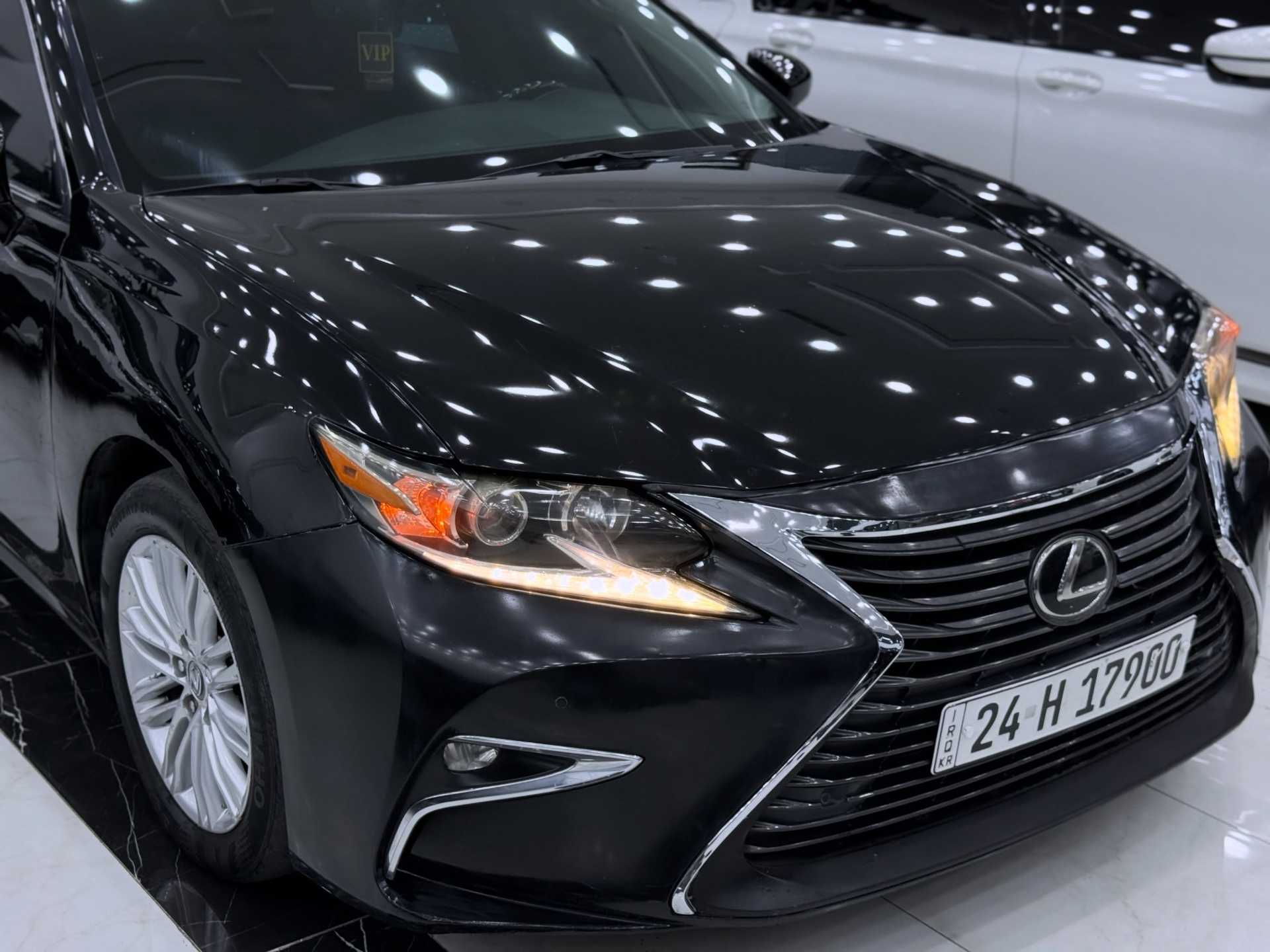 Lexus ES350 2016