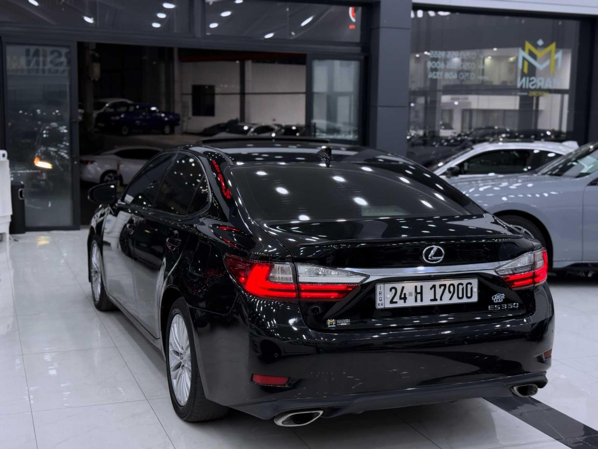 Lexus ES350 2016