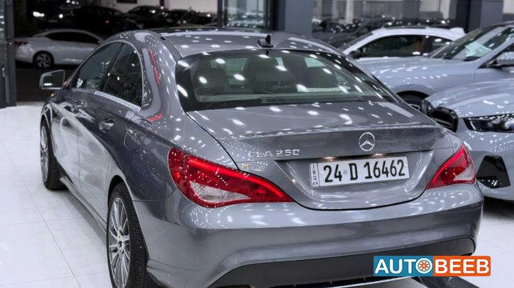 Mercedes Benz CLA250 2015