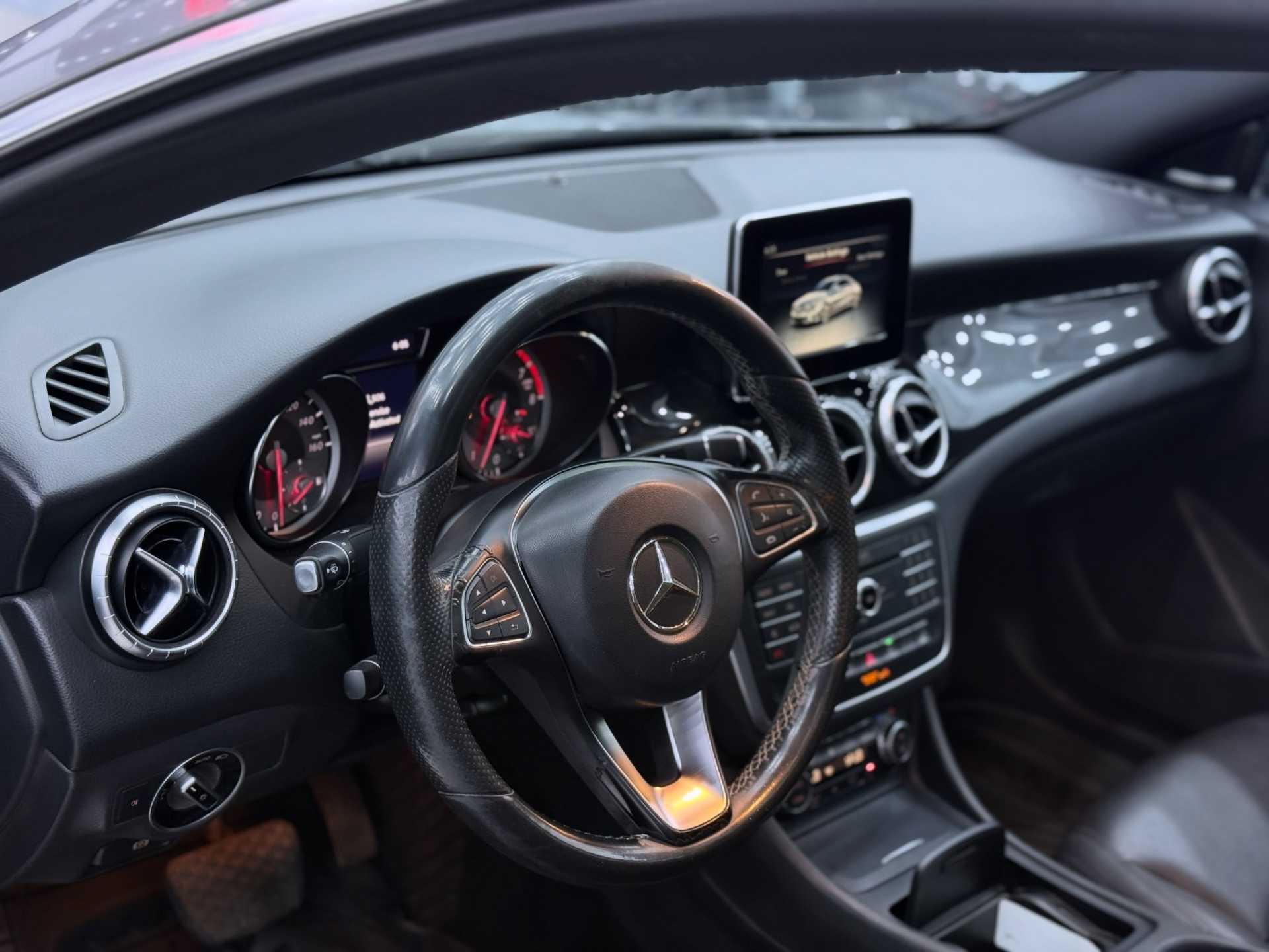 Mercedes Benz CLA250 2015