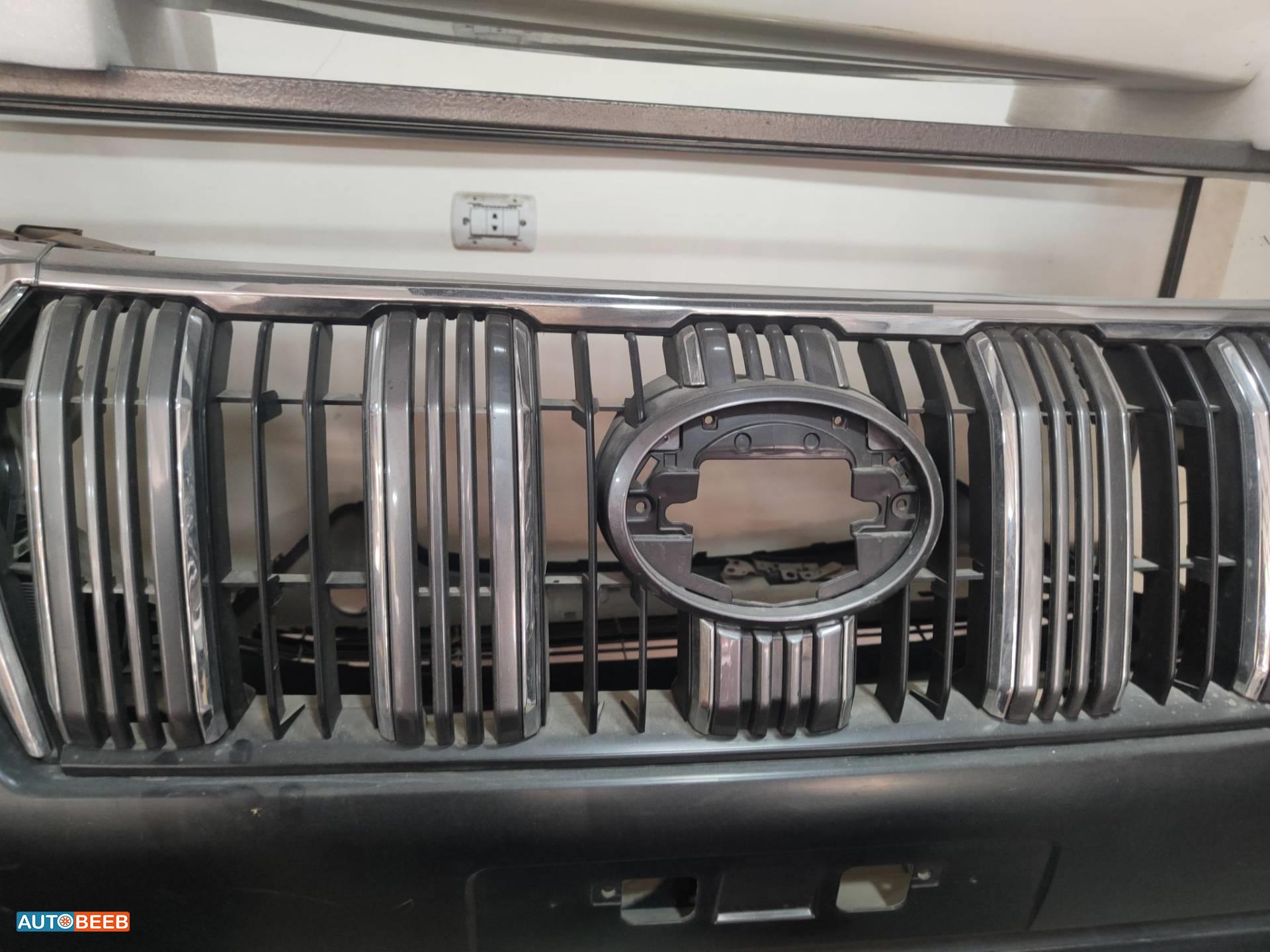Body  Grilles Toyota Prado