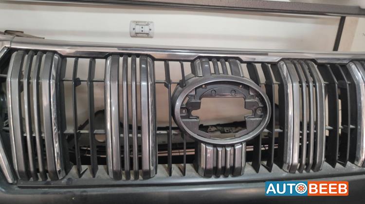 Body  Grilles Toyota Prado