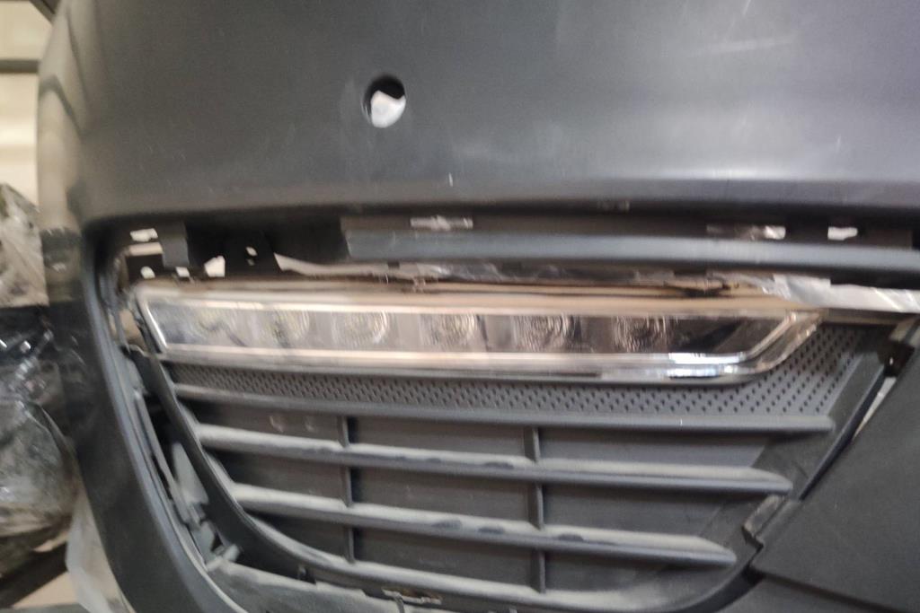 Lights Spotlight Lincoln MKZ