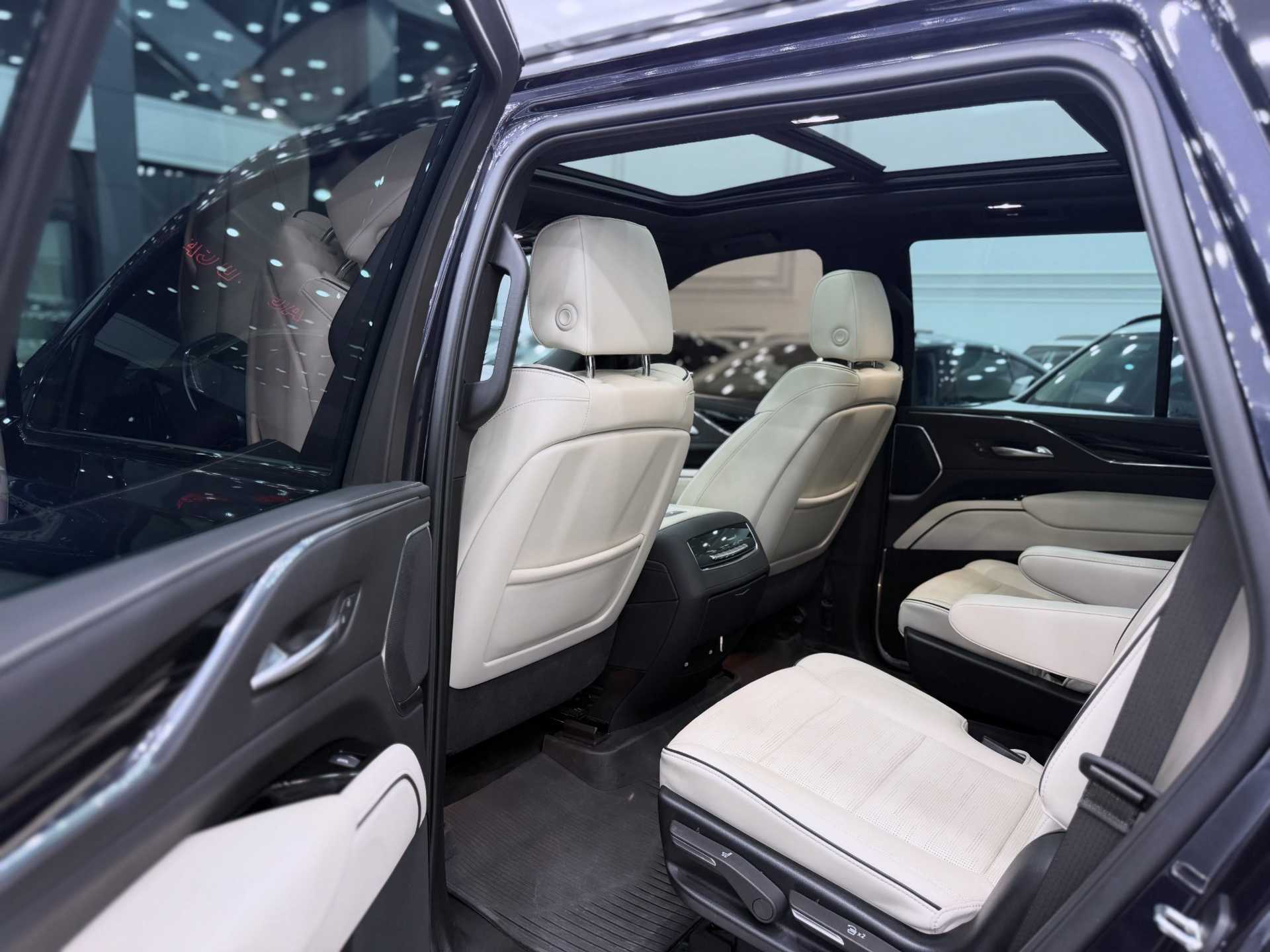 Cadillac Escalade 2024