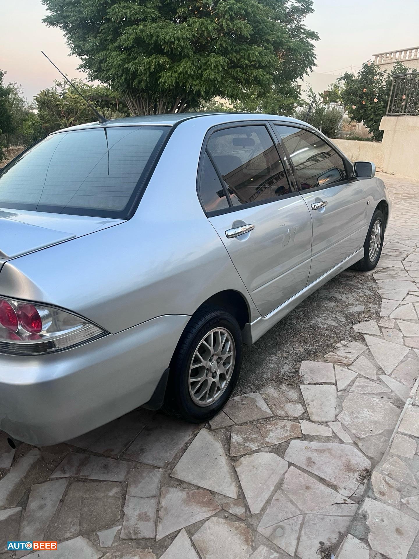 Mitsubishi Lancer 2004