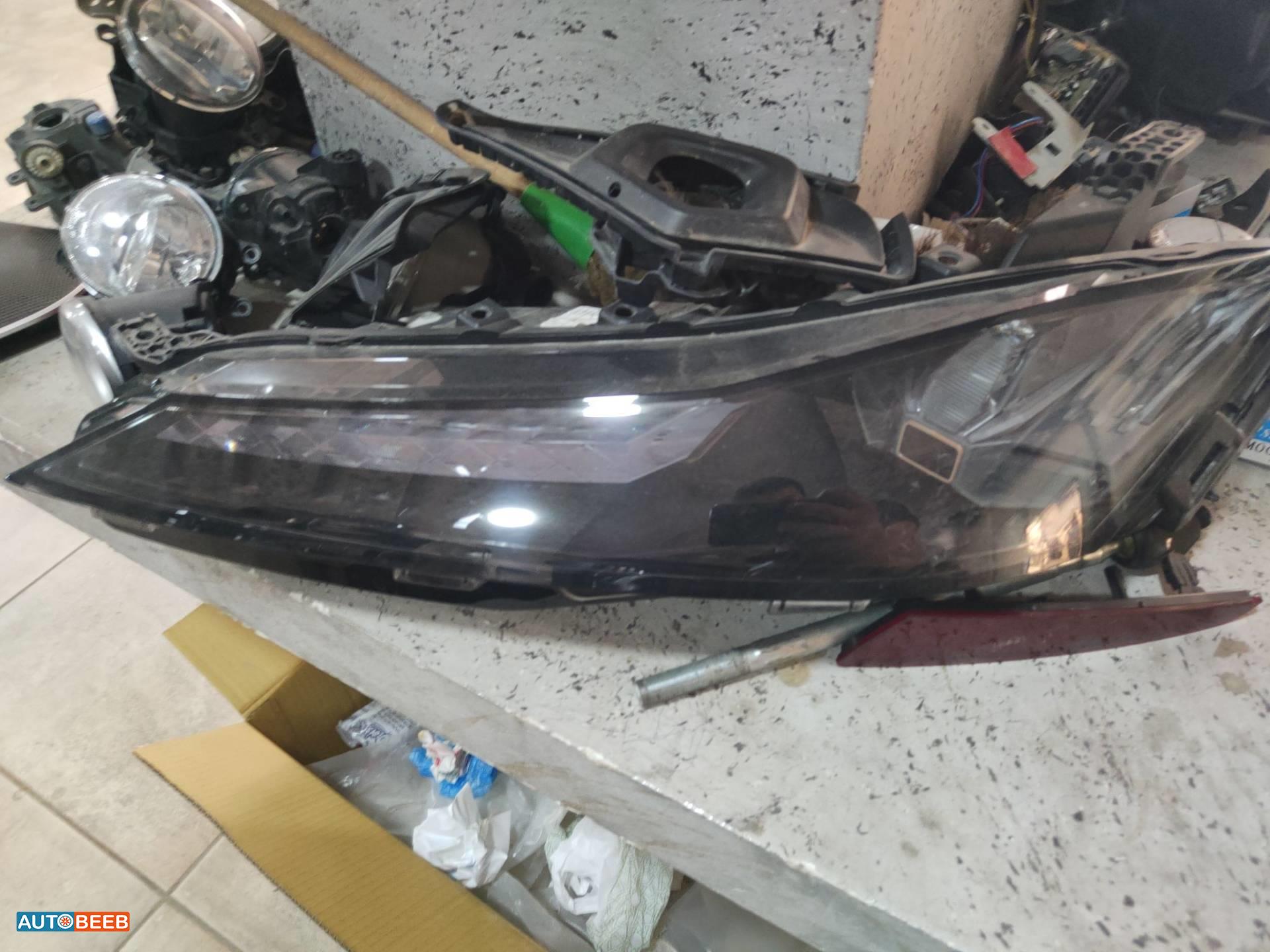 ضوء امامي يمين شمال شانجان sl03 2022 2023 2024