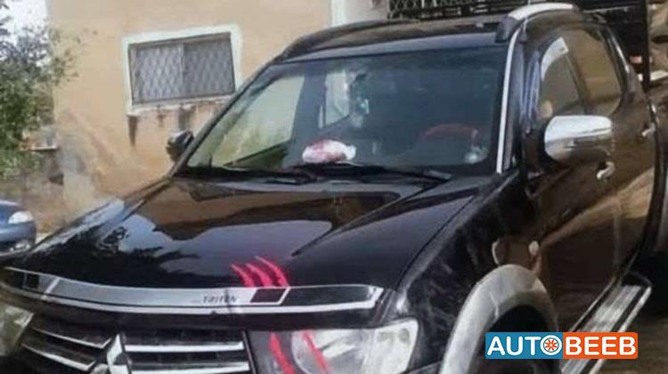 ميتسوبيشي L200 2012